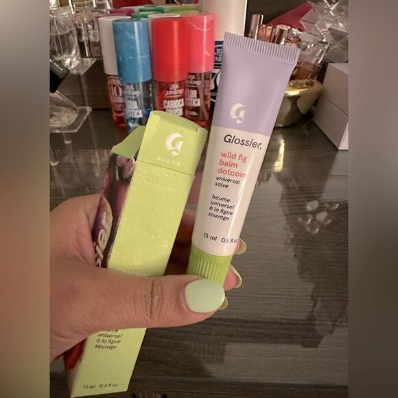 Glossier Balm Dotcom Lip Balm and Skin Salve Color: Wild Fig - sheer coral tint - Picture 6 of 10